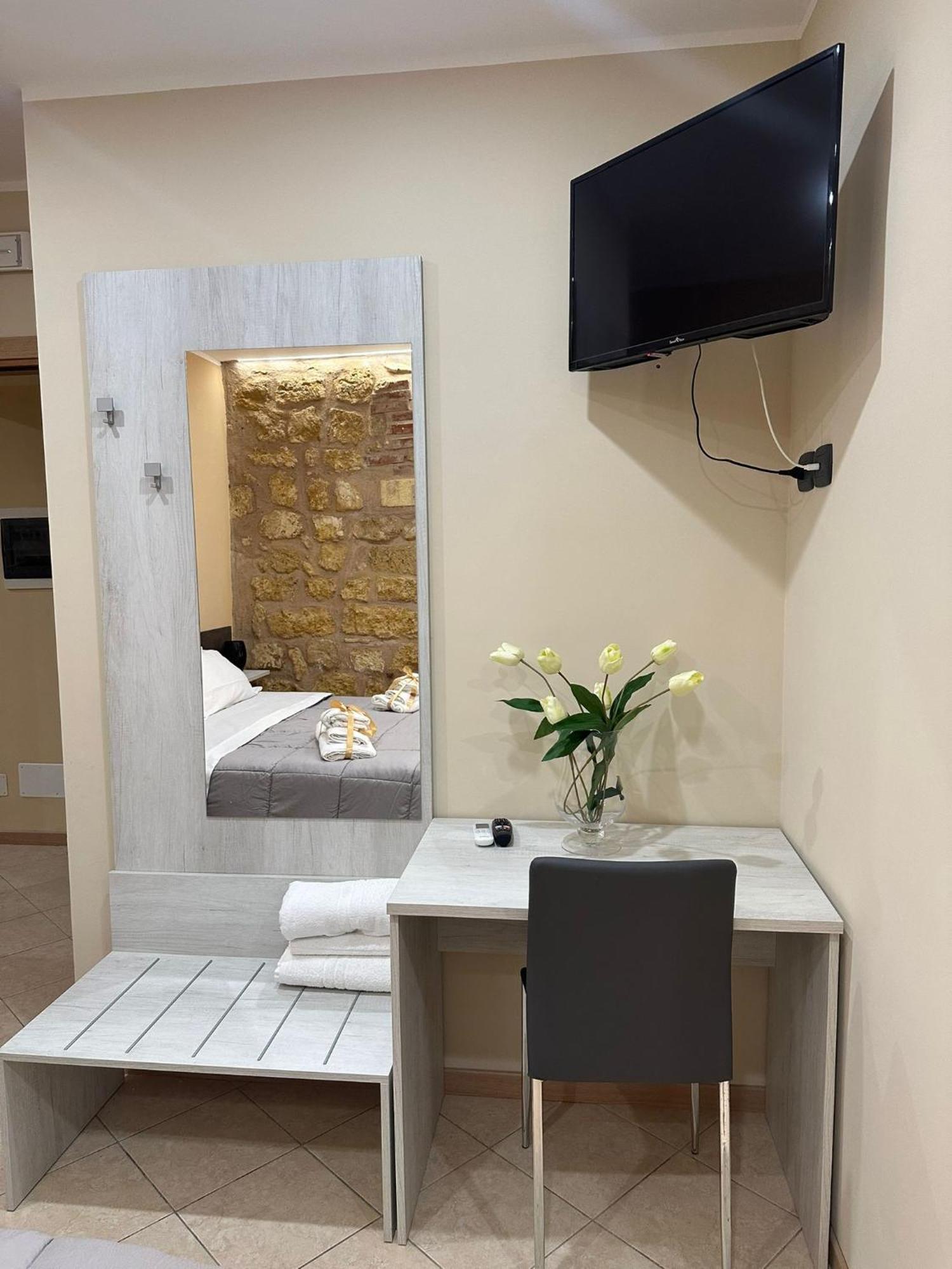 Kalgheros Luxury Rooms Agrigento Ngoại thất bức ảnh